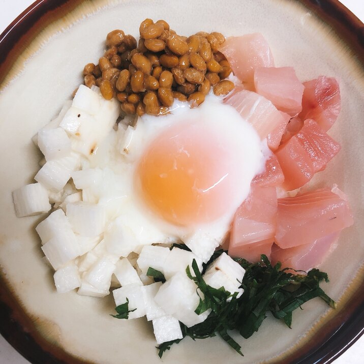 ねばねば温玉マグロ丼